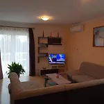 Apartmani Marina & Ana